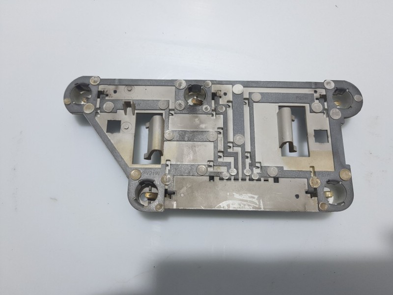 Recambio de portalamparas para toyota avensis t22 referencia OEM IAM 8156505090  034N4P