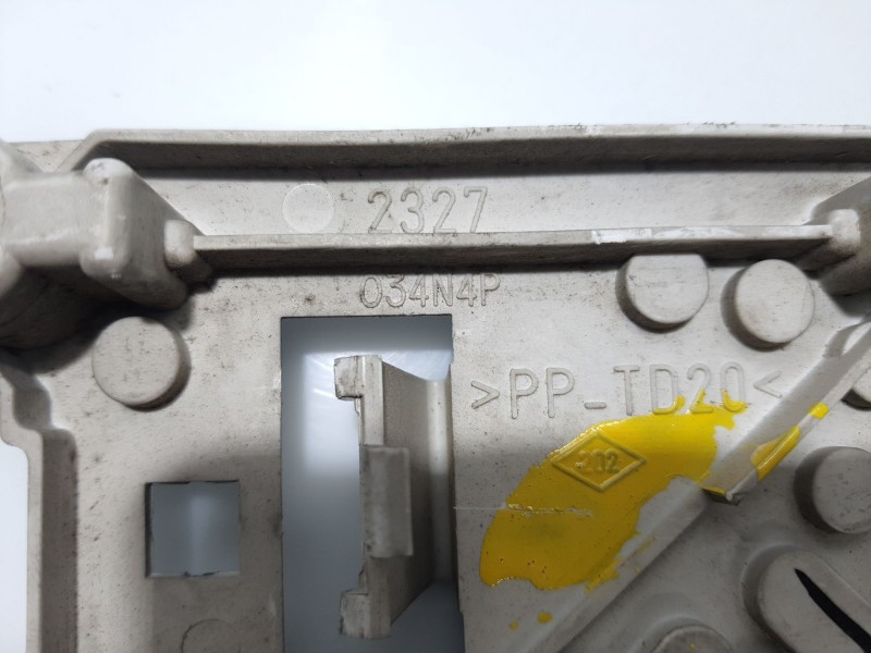 Recambio de portalamparas para toyota avensis t22 referencia OEM IAM 8156505090  034N4P