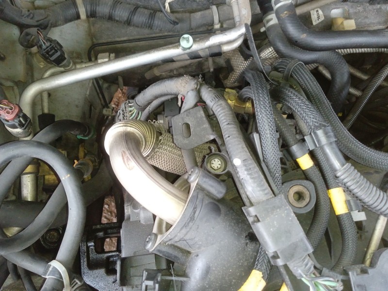 Recambio de tubo para mazda 3 sedán (bk) 1.6 di turbo (bk12y) referencia OEM IAM Y60120341  