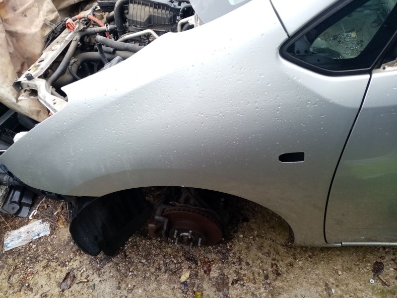 Recambio de aleta delantera derecha para toyota prius (nhw20) 1.5 cat referencia OEM IAM 5380147010  