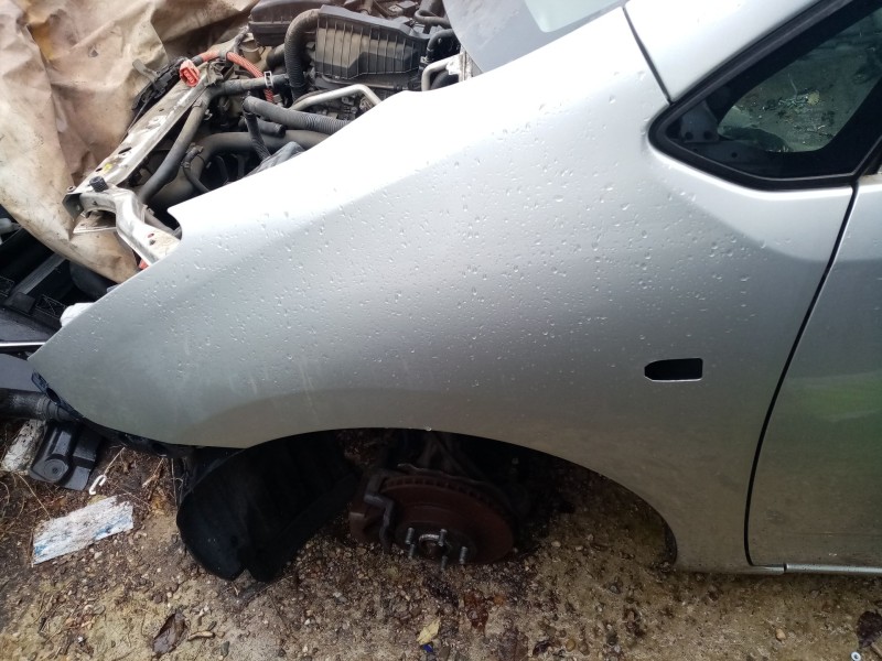 Recambio de aleta delantera derecha para toyota prius (nhw20) 1.5 cat referencia OEM IAM 5380147010  