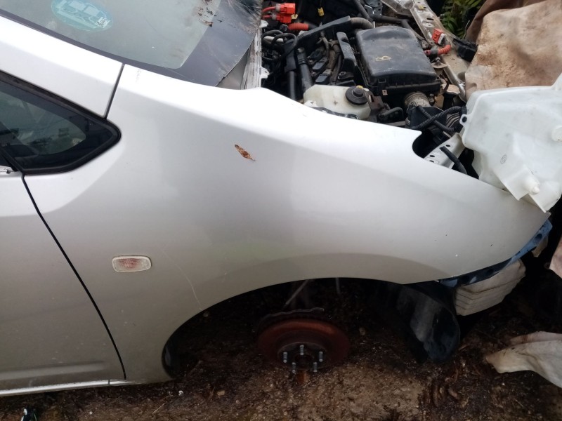 Recambio de aleta delantera derecha para toyota prius (nhw20) 1.5 cat referencia OEM IAM 5380147010  