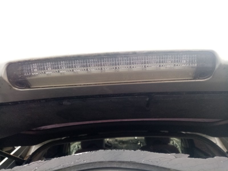 Recambio de luz central de freno para toyota prius (nhw20) 1.5 cat referencia OEM IAM 8157047040  