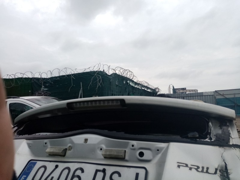 Recambio de aleron trasero para toyota prius (nhw20) 1.5 cat referencia OEM IAM 7608547900  