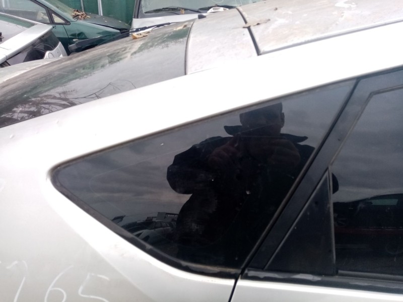 Recambio de luna custodia trasera derecha para toyota prius (nhw20) 1.5 cat referencia OEM IAM 6271047011  