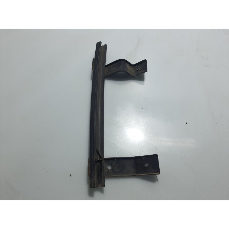 Recambio de moldura para daewoo kalos (klas) 1.4 referencia OEM IAM 96541687  