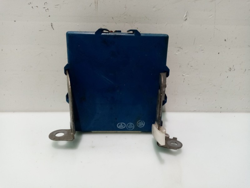 Recambio de modulo electronico para toyota prius (nhw20) 1.5 cat referencia OEM IAM 8961847011  1238000100