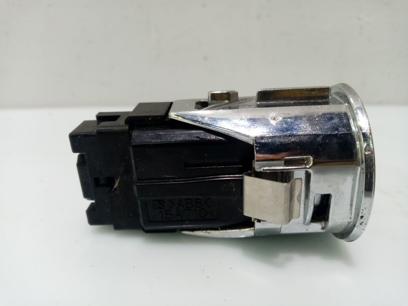 Recambio de interruptor para toyota prius (nhw20) 1.5 cat referencia OEM IAM 7102A59C  8961147010