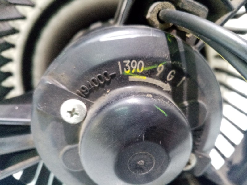 Recambio de motor calefaccion para toyota prius (nhw20) 1.5 cat referencia OEM IAM 1940001390  8710347020