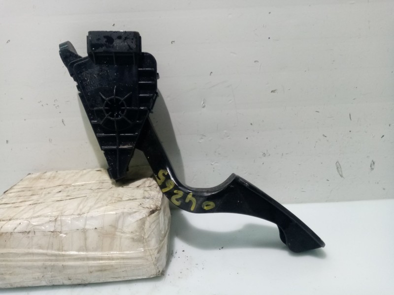 Recambio de pedal acelerador para toyota prius (nhw20) 1.5 cat referencia OEM IAM 7812047060  