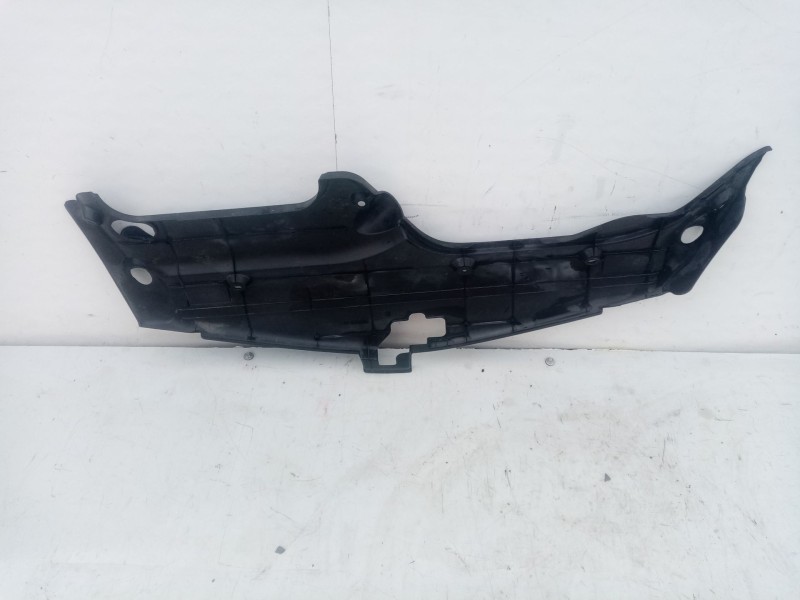 Recambio de moldura para toyota prius (nhw20) 1.5 cat referencia OEM IAM 621047030  