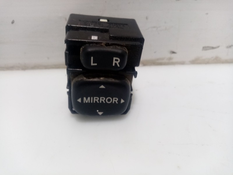 Recambio de interruptor para toyota prius (nhw20) 1.5 cat referencia OEM IAM 183574  