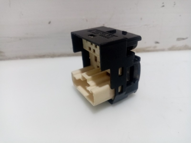 Recambio de interruptor para toyota prius (nhw20) 1.5 cat referencia OEM IAM 183574  
