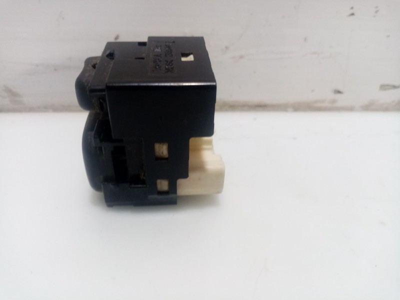 Recambio de interruptor para toyota prius (nhw20) 1.5 cat referencia OEM IAM 183574  