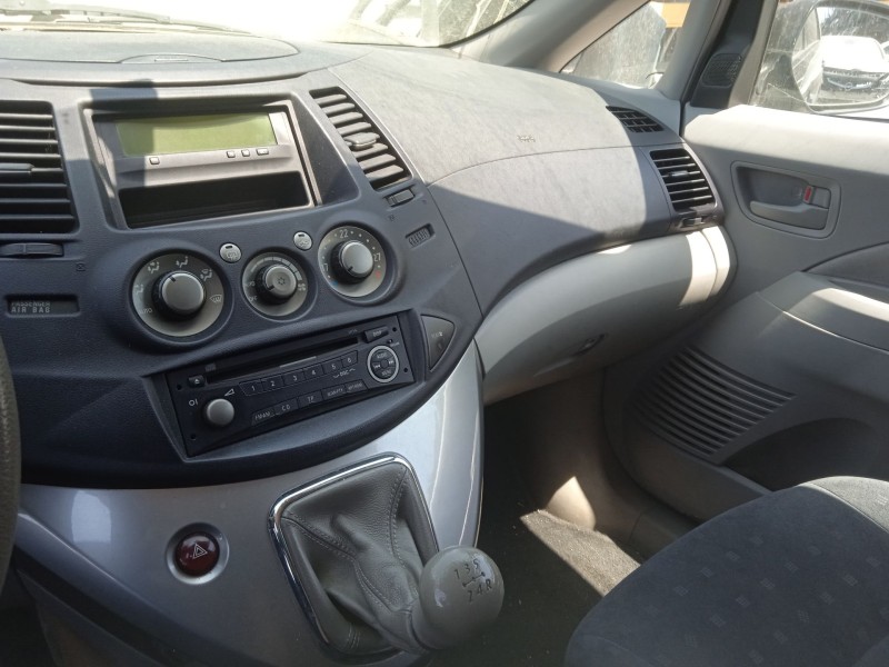 mitsubishi grandis (na_w) del año 2005