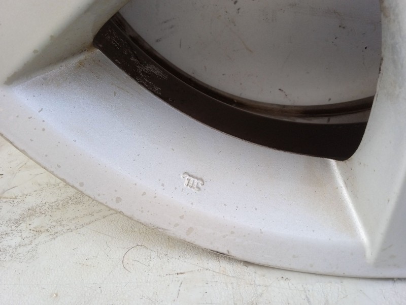 Recambio de llanta para mazda 3 sedán (bk) 1.6 di turbo (bk12y) referencia OEM IAM 9965426560  