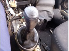 Recambio de pomo palanca cambio para hyundai i20 i (pb, pbt) 1.1 crdi referencia OEM IAM 437111J320RY  846201J100ASRA5