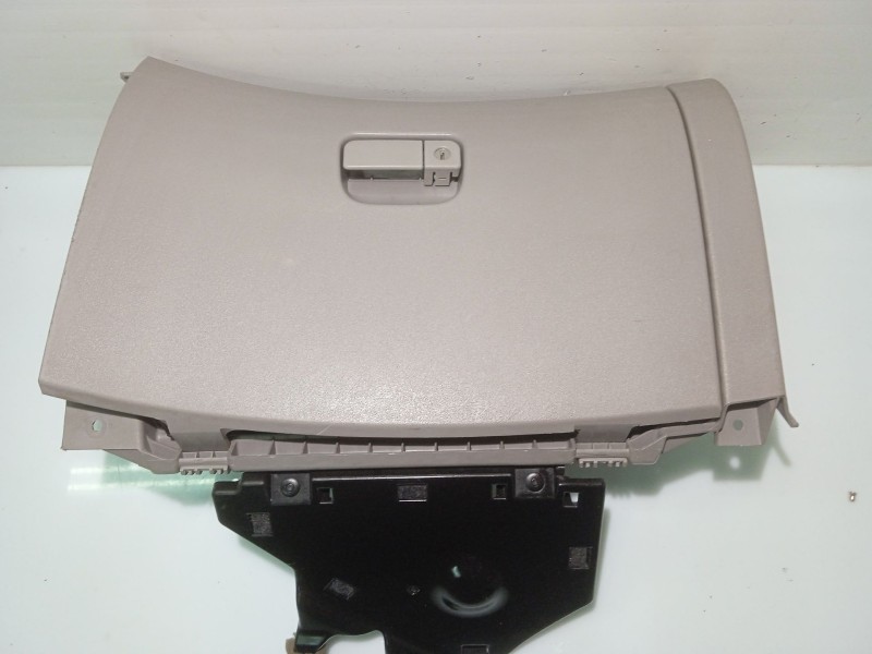 Recambio de guantera para mitsubishi grandis (na_w) 2.4 mivec (na4w) referencia OEM IAM MN157309HA  