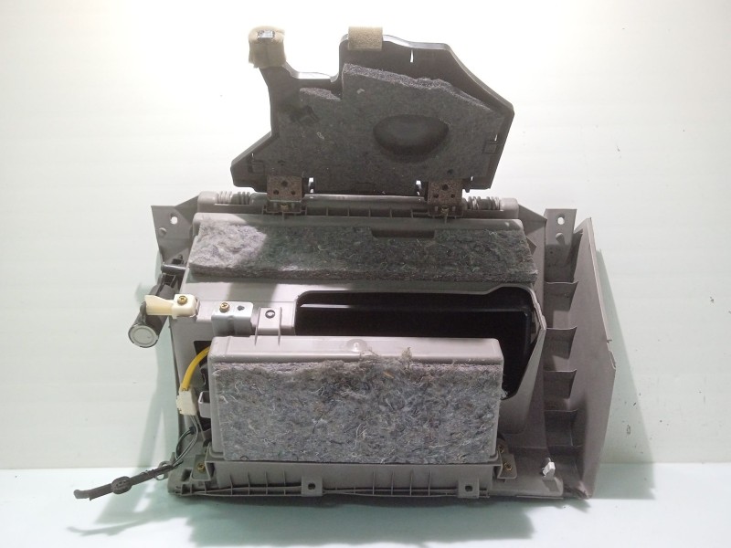 Recambio de guantera para mitsubishi grandis (na_w) 2.4 mivec (na4w) referencia OEM IAM MN157309HA  