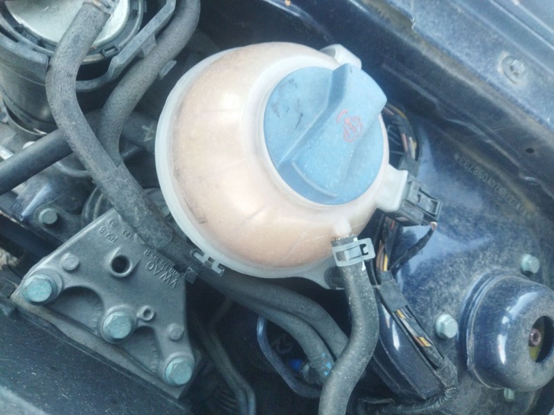 Recambio de deposito expansion para volkswagen polo iv (9n_, 9a_) 1.9 sdi referencia OEM IAM 6Q0121407D  