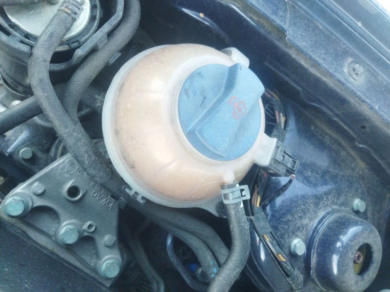 Recambio de deposito expansion para volkswagen polo iv (9n_, 9a_) 1.9 sdi referencia OEM IAM 6Q0121407D  