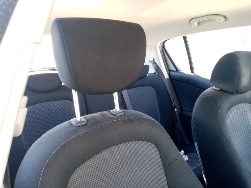 Recambio de asiento delantero derecho para hyundai i20 i (pb, pbt) 1.1 crdi referencia OEM IAM 884004P310PCL  882004P200PCL