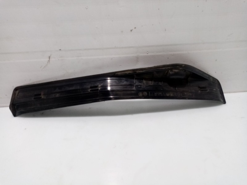 Recambio de moldura puerta trasera derecha para bmw 3 (e46) 320 d referencia OEM IAM 51138208452  