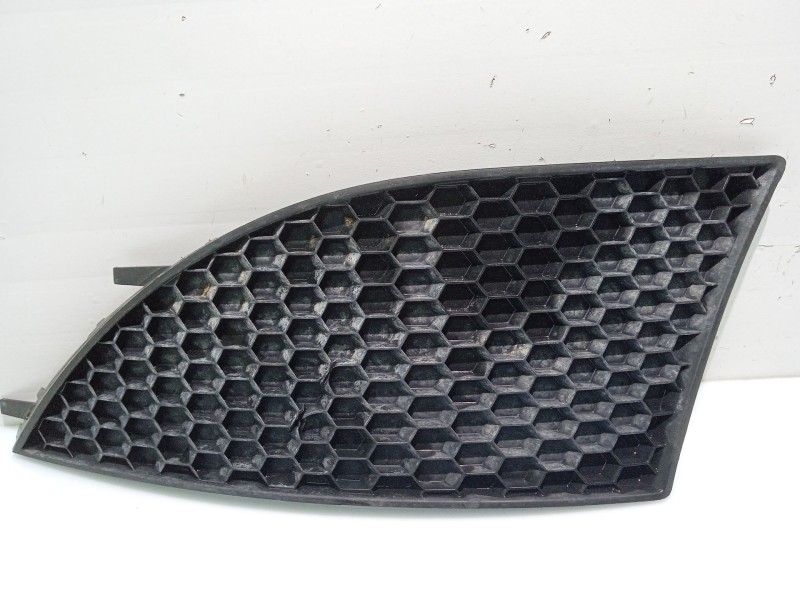 Recambio de rejilla paragolpes izquierda para seat toledo iii (5p2) 1.9 tdi referencia OEM IAM 5P0853665  