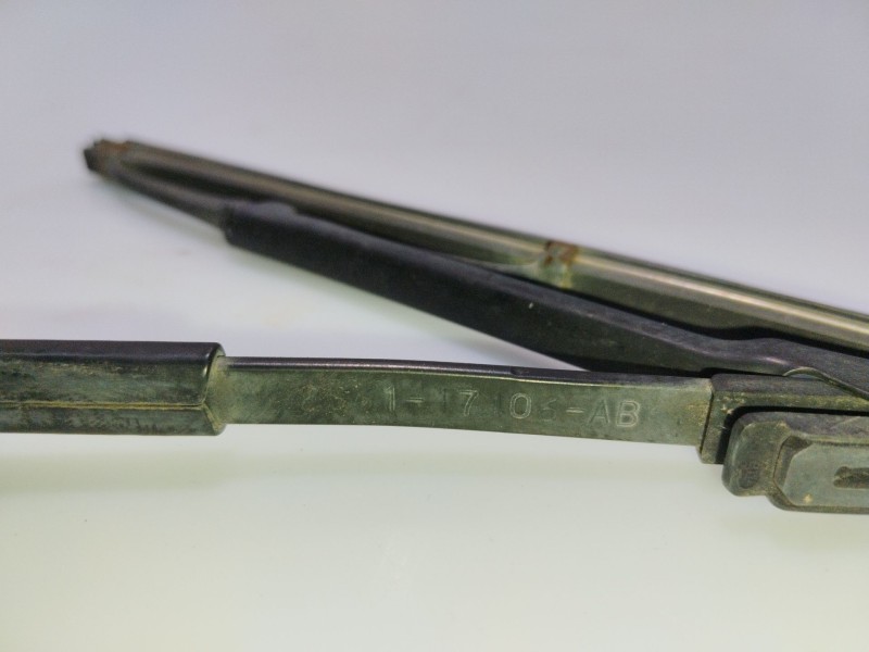 Recambio de brazo limpia trasero para ford fusion (ju_) 1.4 tdci referencia OEM IAM 2S6117106AB  