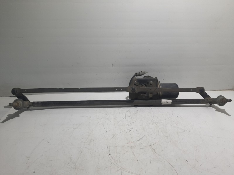 Recambio de motor limpia delantero para iveco daily caja cerrada (1999 =>) referencia OEM IAM 53556502  