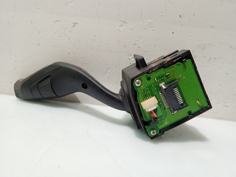 Recambio de mando limpia para ford focus iii 1.6 ti referencia OEM IAM AV6T17A553AC  