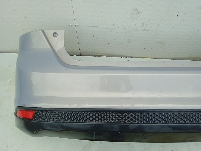 Recambio de paragolpes trasero para ford focus iii 1.6 ti referencia OEM IAM 1705332  