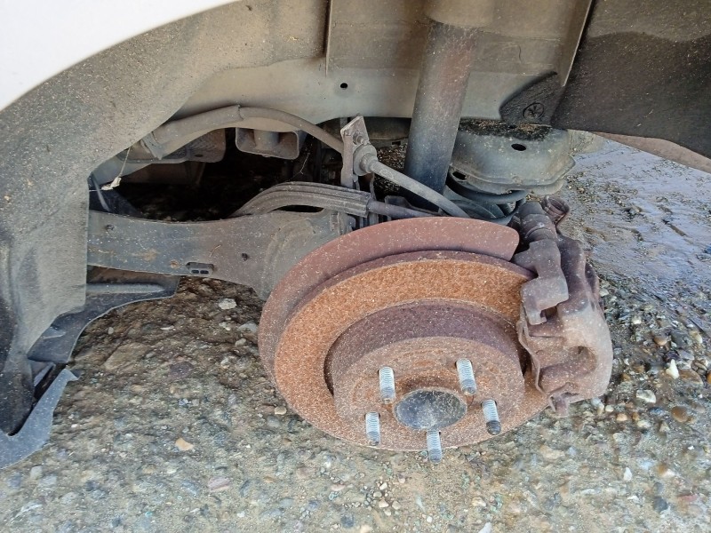 Recambio de mangueta trasera izquierda para ford focus iii 1.6 ti referencia OEM IAM 1780077  