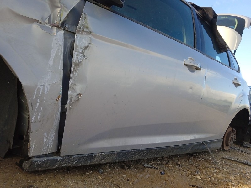 Recambio de moldura para ford focus iii 1.6 ti referencia OEM IAM 1882856  