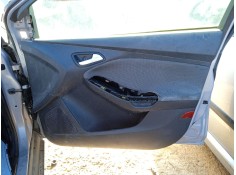 Recambio de guarnecido puerta delantera derecha para ford focus iii 1.6 ti referencia OEM IAM BM51A23942A BM61A2394101 