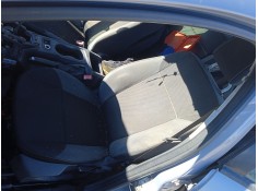 Recambio de asiento delantero izquierdo para ford focus iii 1.6 ti referencia OEM IAM 1889698 1825054 1825042
