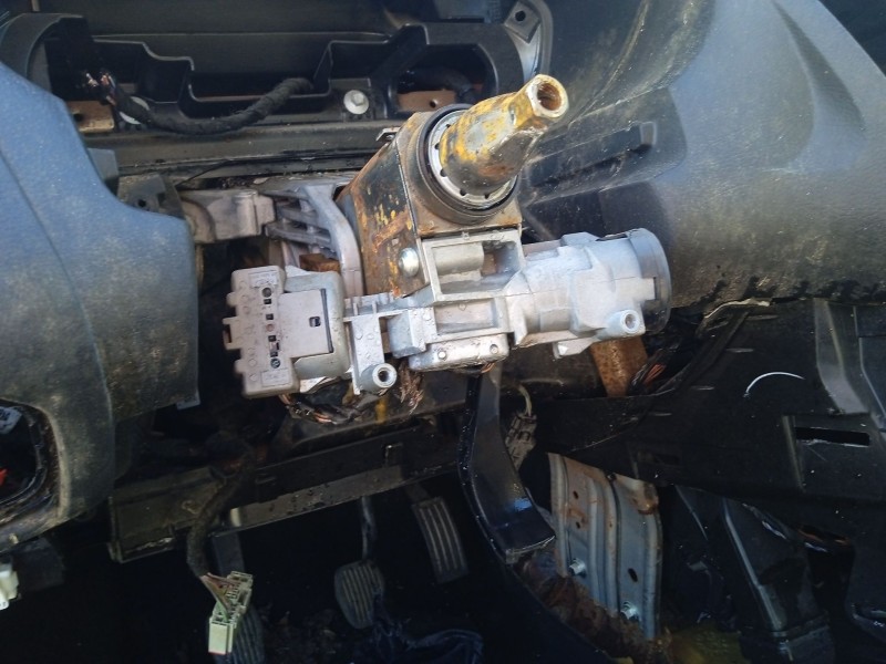 Recambio de columna direccion para ford focus iii 1.6 ti referencia OEM IAM 1871979  