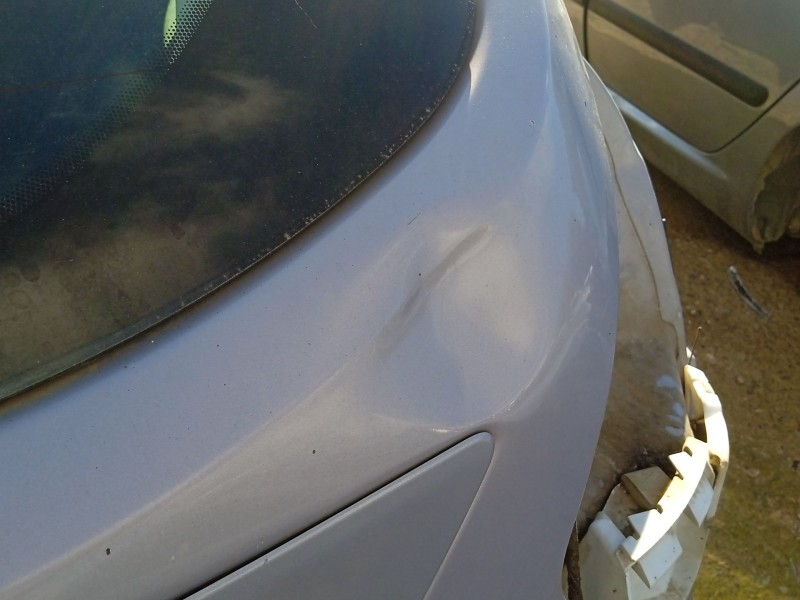 Recambio de porton trasero para ford focus iii 1.6 ti referencia OEM IAM 1838957  