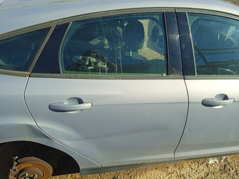 Recambio de puerta trasera derecha para ford focus iii 1.6 ti referencia OEM IAM 2172759  
