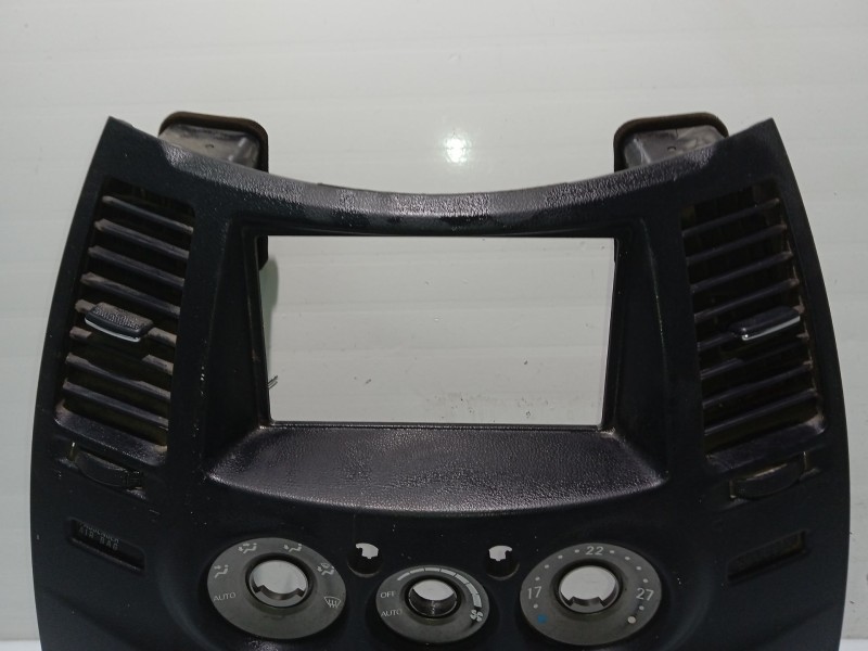 Recambio de moldura para mitsubishi grandis (na_w) 2.0 di-d (na8w) referencia OEM IAM MN157315  