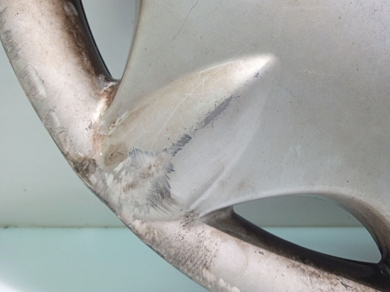 Recambio de tapacubos para mitsubishi grandis (na_w) 2.0 di-d (na8w) referencia OEM IAM MR594560  