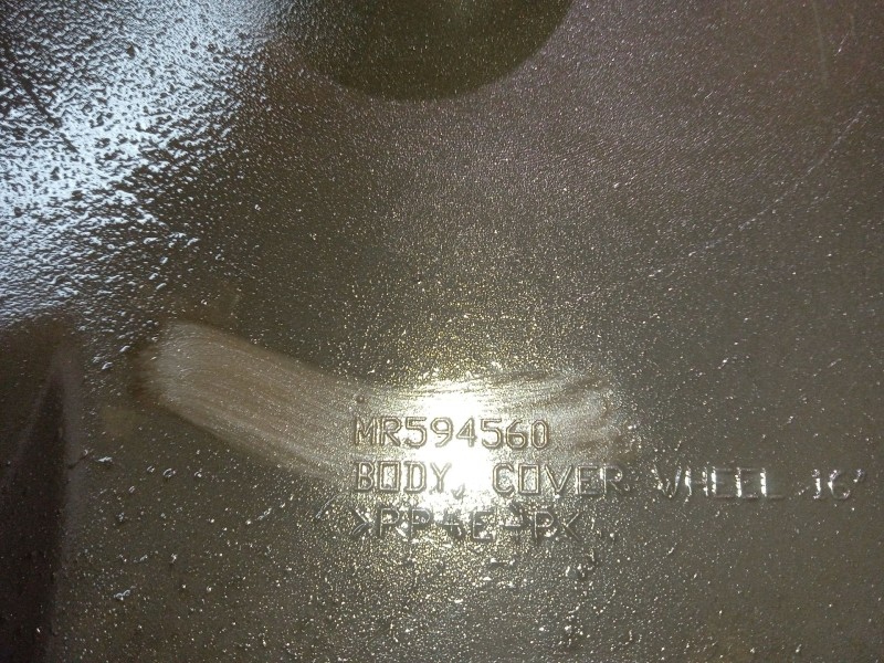 Recambio de tapacubos para mitsubishi grandis (na_w) 2.0 di-d (na8w) referencia OEM IAM MR594560  