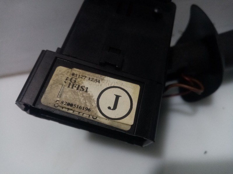 Recambio de mando intermitentes para renault twingo ii (cn0_) 1.5 dci (cn0e) referencia OEM IAM 7701063405  