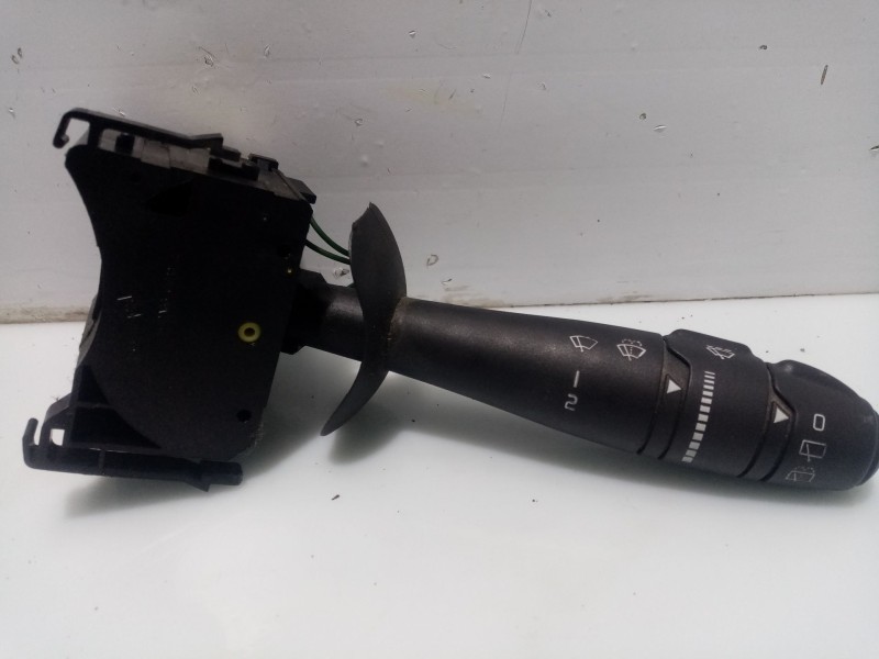 Recambio de mando limpia para renault twingo ii (cn0_) 1.5 dci (cn0e) referencia OEM IAM 7701048915  