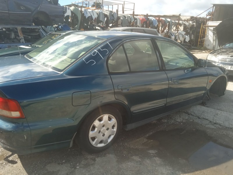 mitsubishi galant viii (ea_) del año 2000