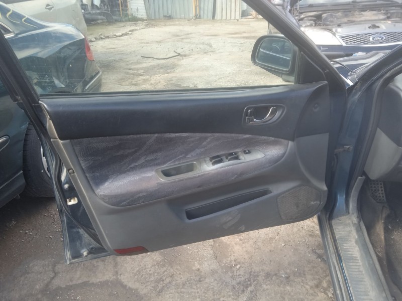 mitsubishi galant viii (ea_) del año 2000