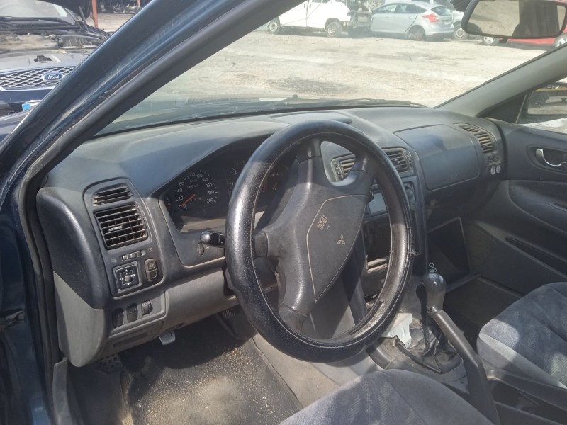 mitsubishi galant viii (ea_) del año 2000