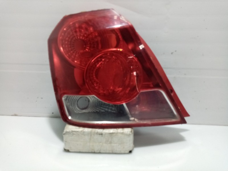 Recambio de piloto trasero izquierdo para daewoo kalos (klas) 1.2 referencia OEM IAM 96540268  