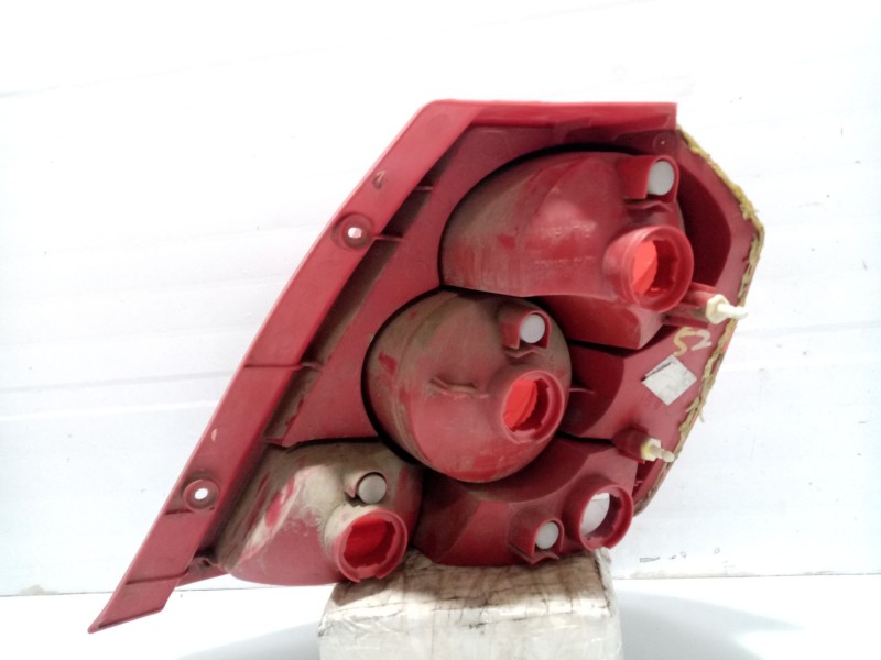 Recambio de piloto trasero izquierdo para daewoo kalos (klas) 1.2 referencia OEM IAM 96540268  