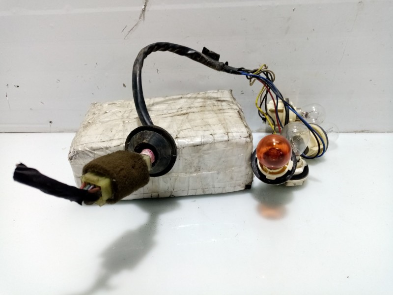 Recambio de portalamparas para daewoo kalos (klas) 1.2 referencia OEM IAM LADODERECHO  